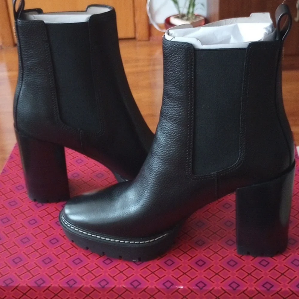 Bootie - Picture 3 of 7